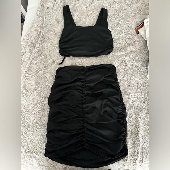 Drawstring Ruched Tank Top & Scrunch Butt Bodycon Skirt - Picture 3 of 3